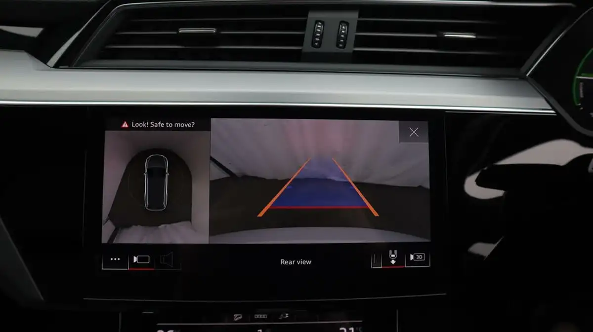 2022-audi-e-tron-50e-s-line-station-wagon-big-23
