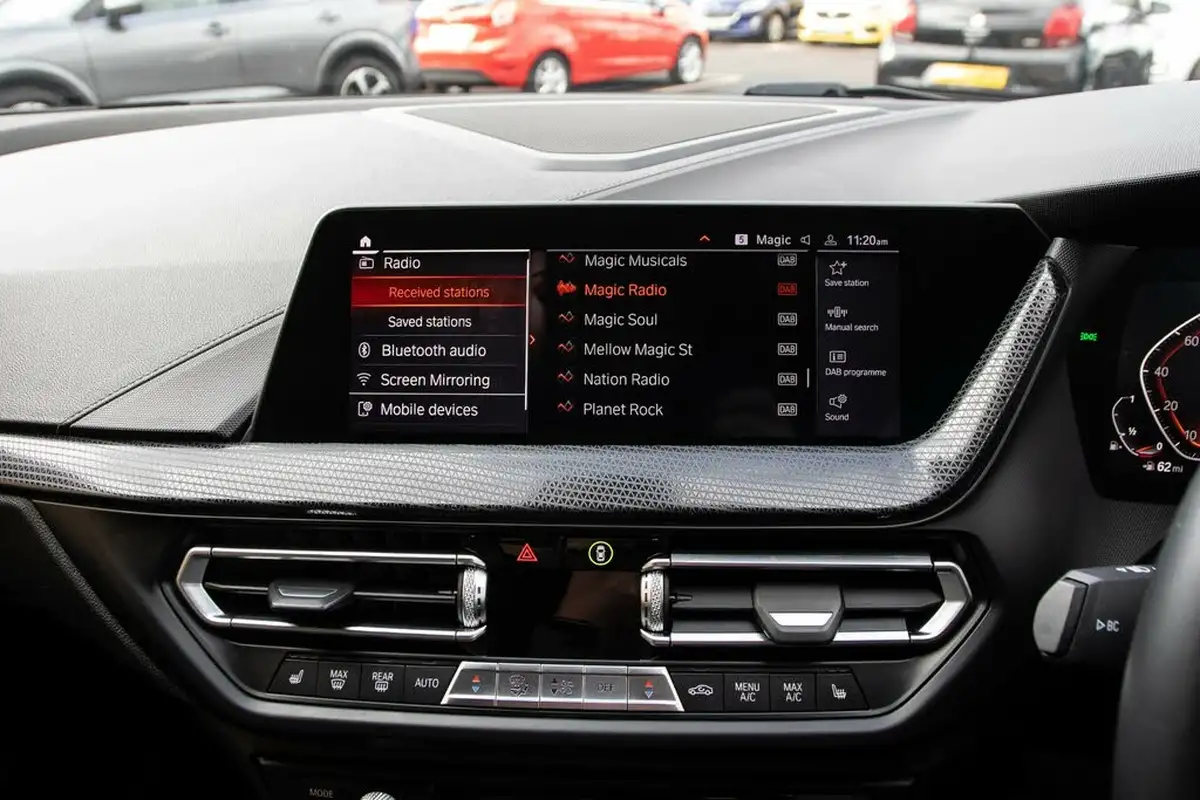 2020-bmw-1-series-15-118i-sport-138bhp-dct-big-24