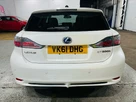 2011-lexus-ct-200h-18-se-l-small-4