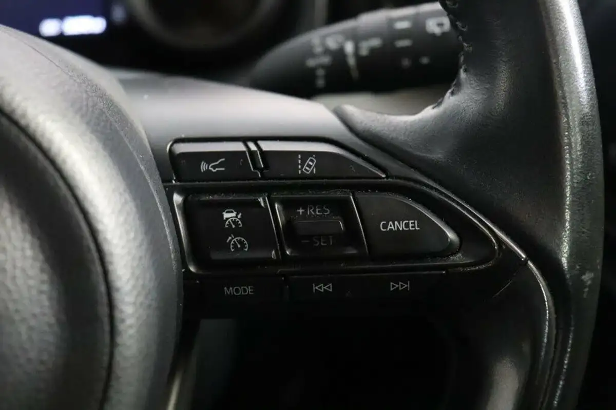2022-toyota-yaris-cross-15-vvt-i-icon-big-22