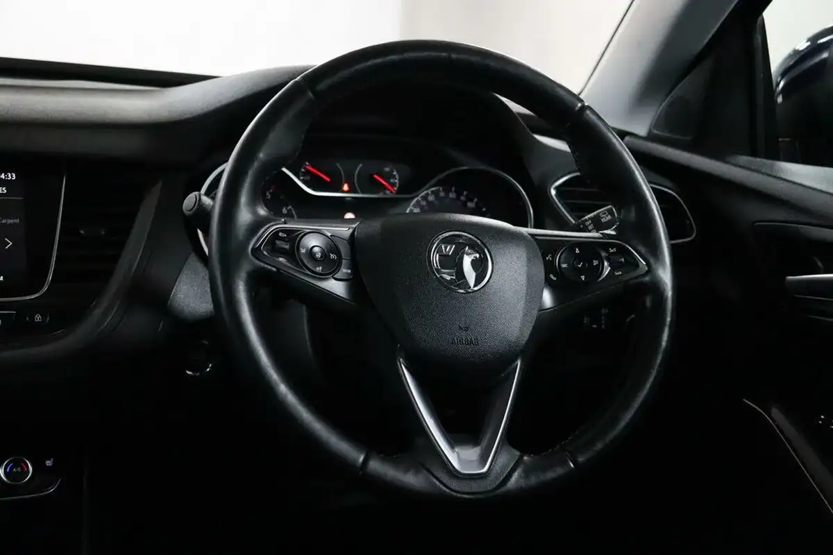 2019-vauxhall-grandland-x-12-tech-line-nav-big-41