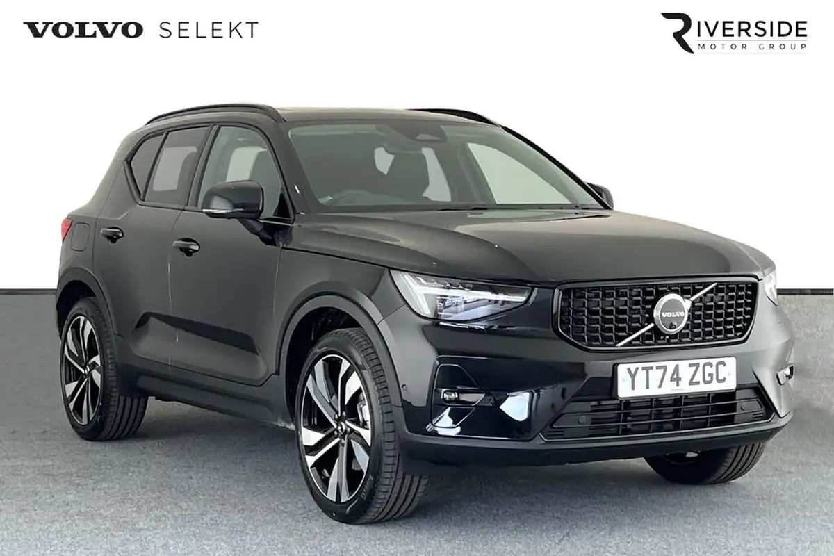 2024-volvo-xc40-20-b3-ultimate-big-0