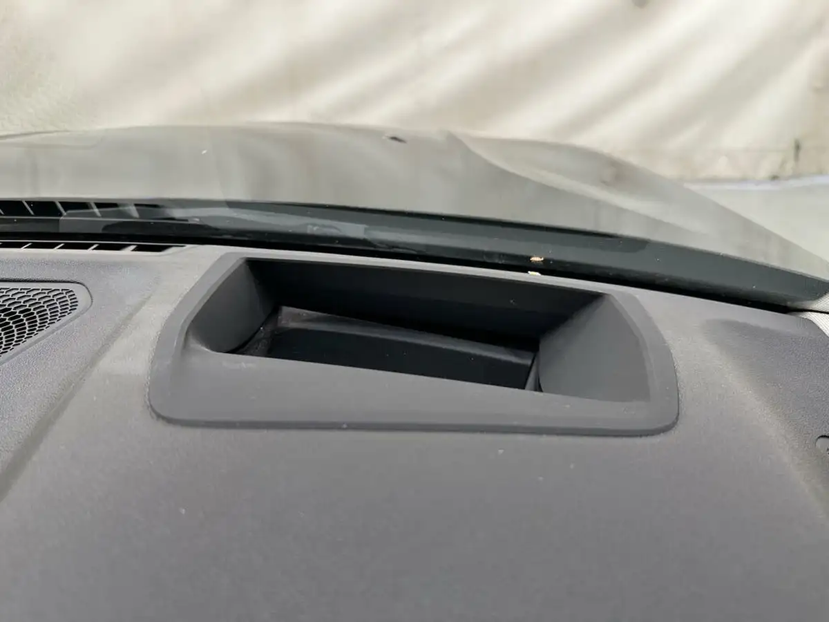 2019-bmw-3-series-20-330e-sport-pro-big-12