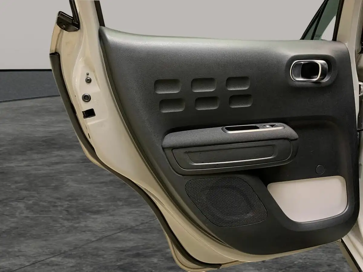2022-citroen-c3-12-puretech-c-series-big-23