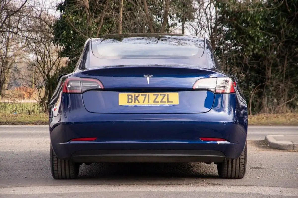 2021-tesla-model-3-e-standard-plus-big-4
