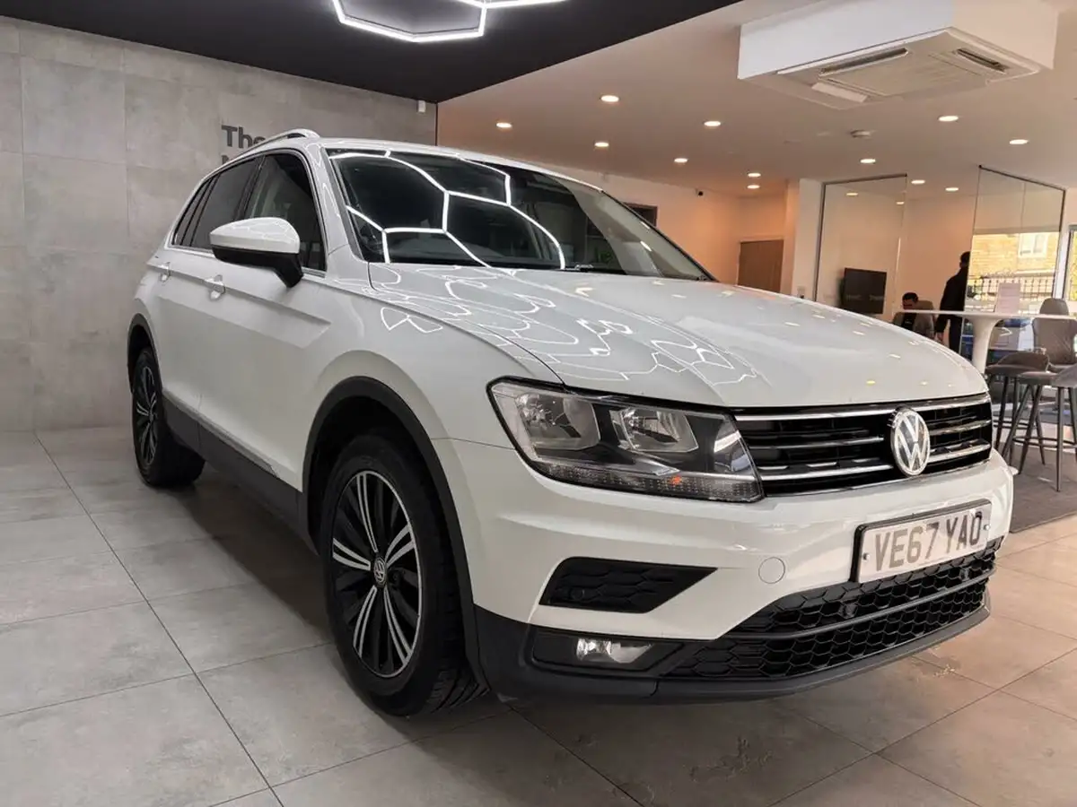 2018-volkswagen-tiguan-20tdi-se-navigation-150ps-4motion-ss-dsg-big-3