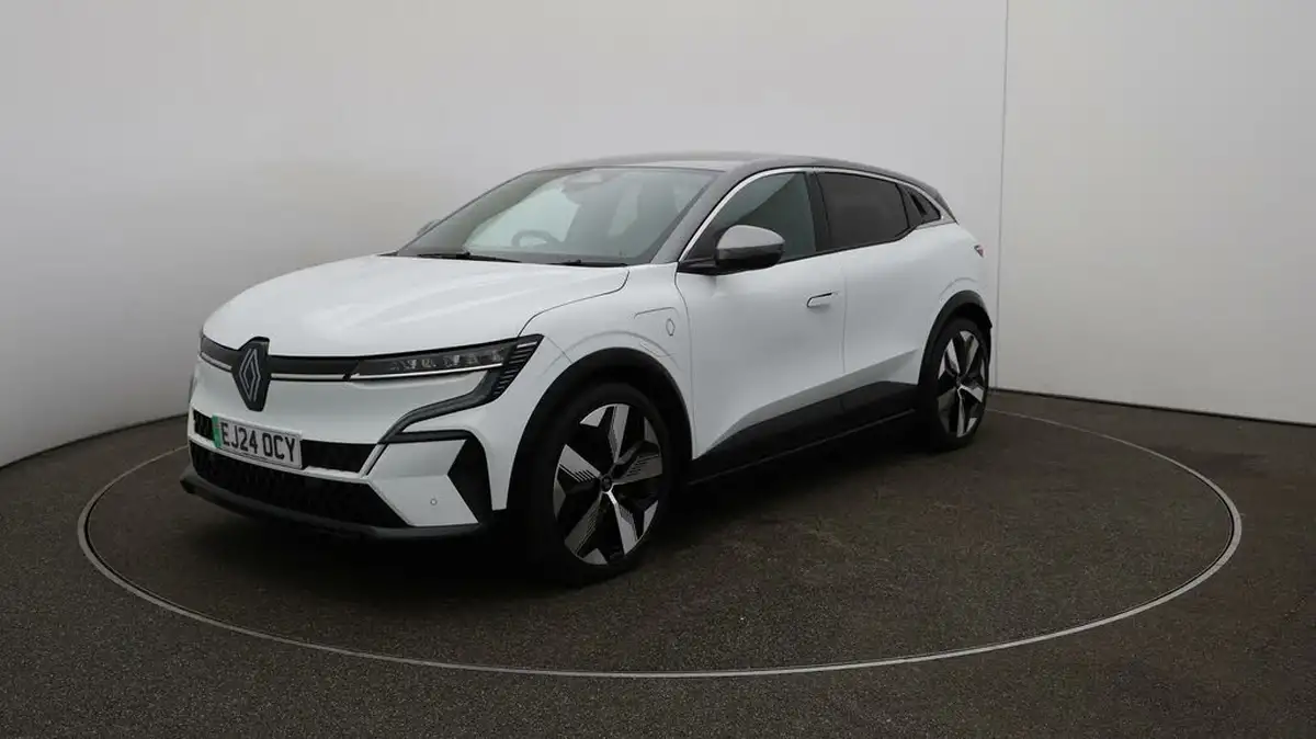 2024-renault-megane-e-tech-e-techno-big-68