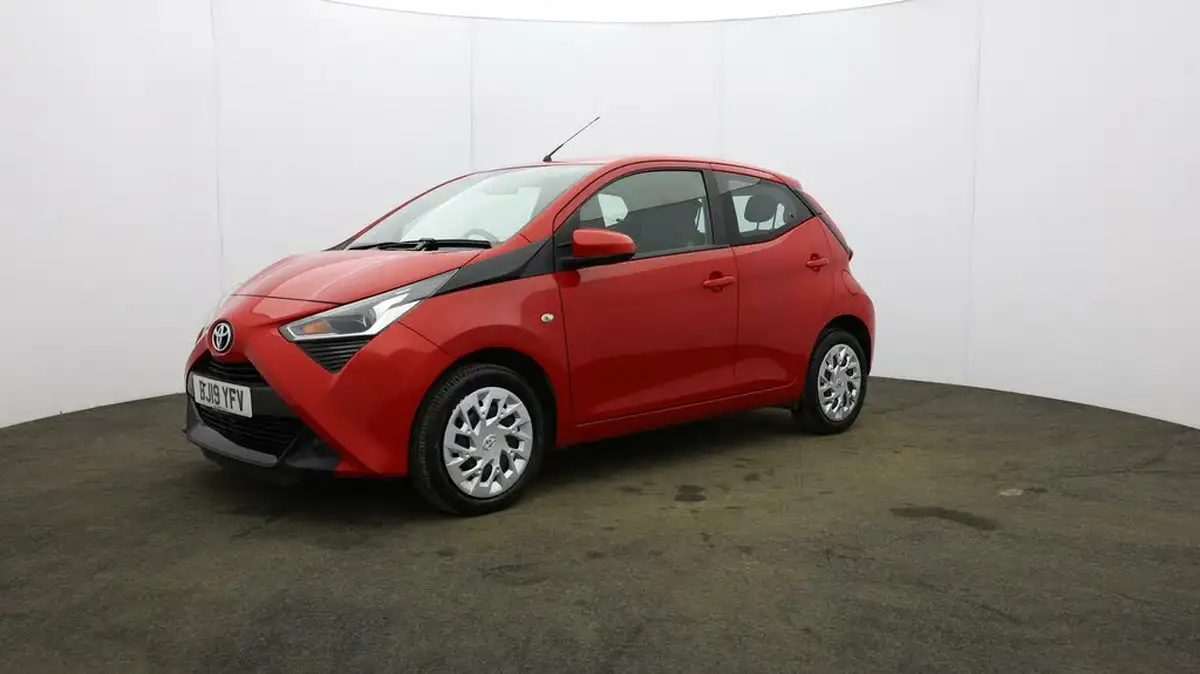 2019-toyota-aygo-10-vvt-i-x-play-big-34