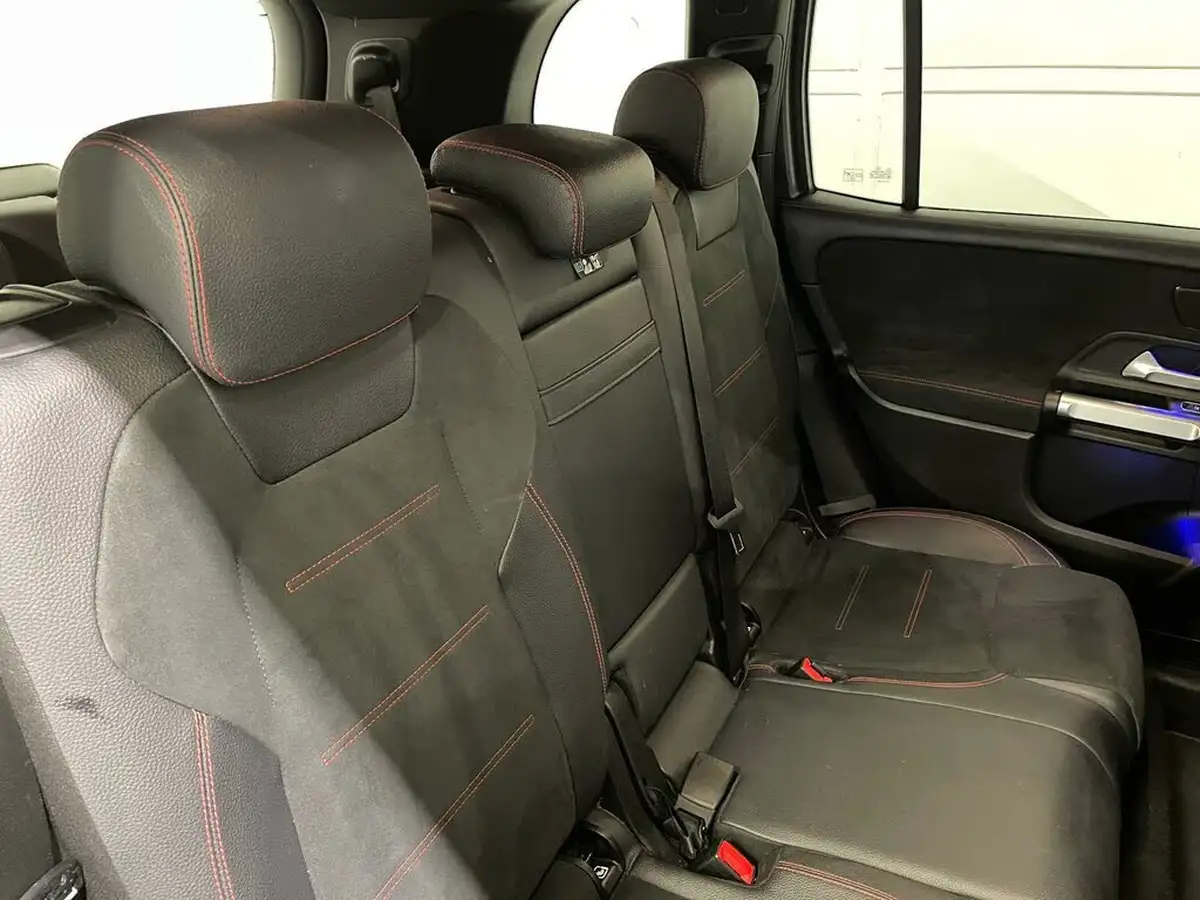 2020-mercedes-benz-glb-class-20d-glb220d-amg-line-premium-5-big-9
