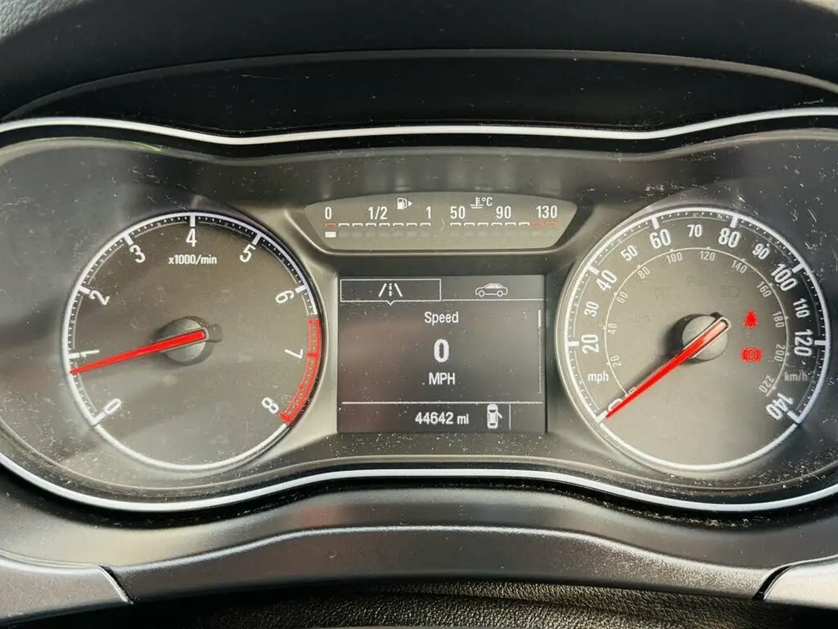 2016-vauxhall-corsa-14i-se-90ps-ecoflex-3d-1398cc-big-14