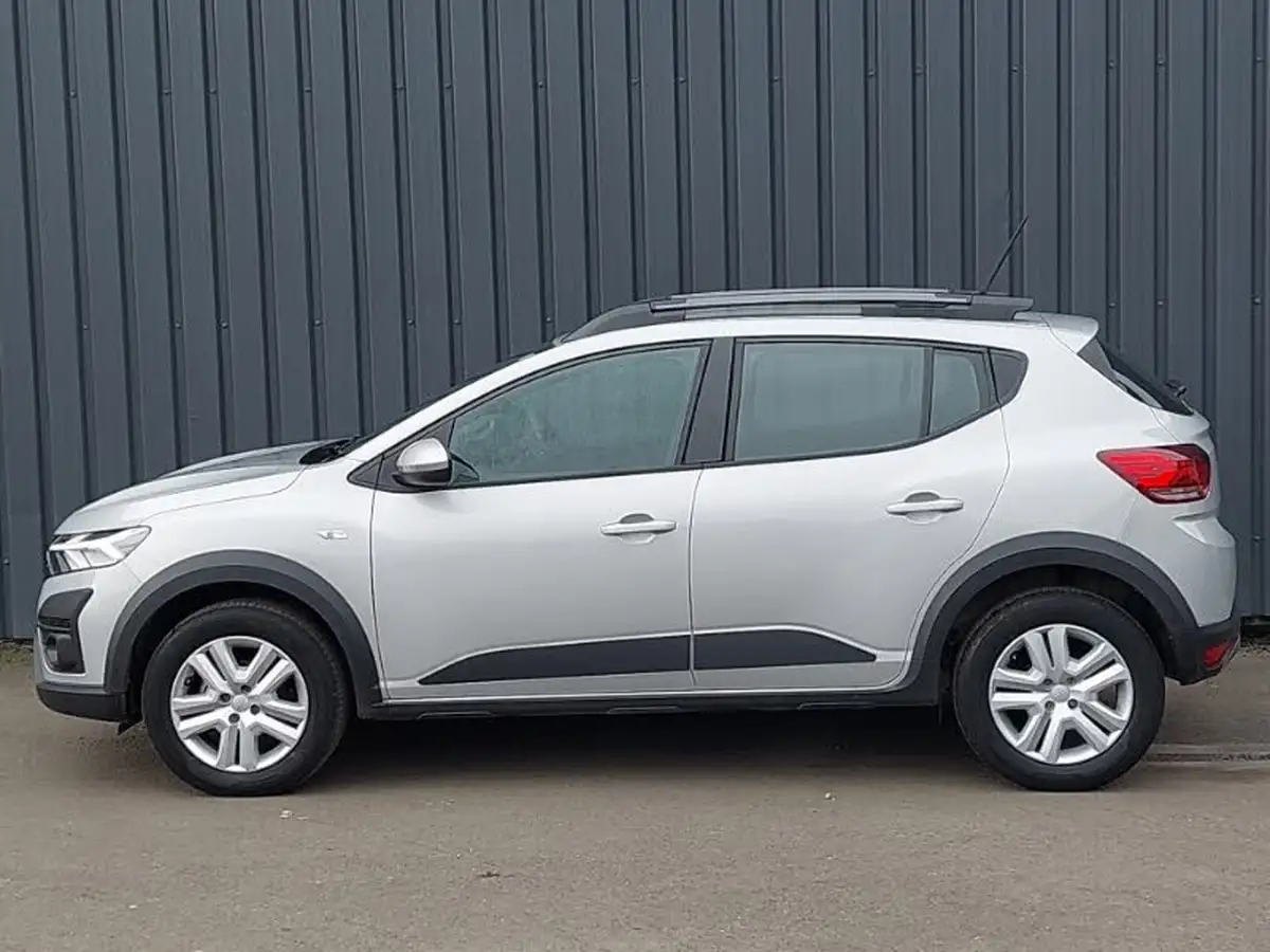 2023-dacia-sandero-stepway-10-tce-expression-90bhp-big-3