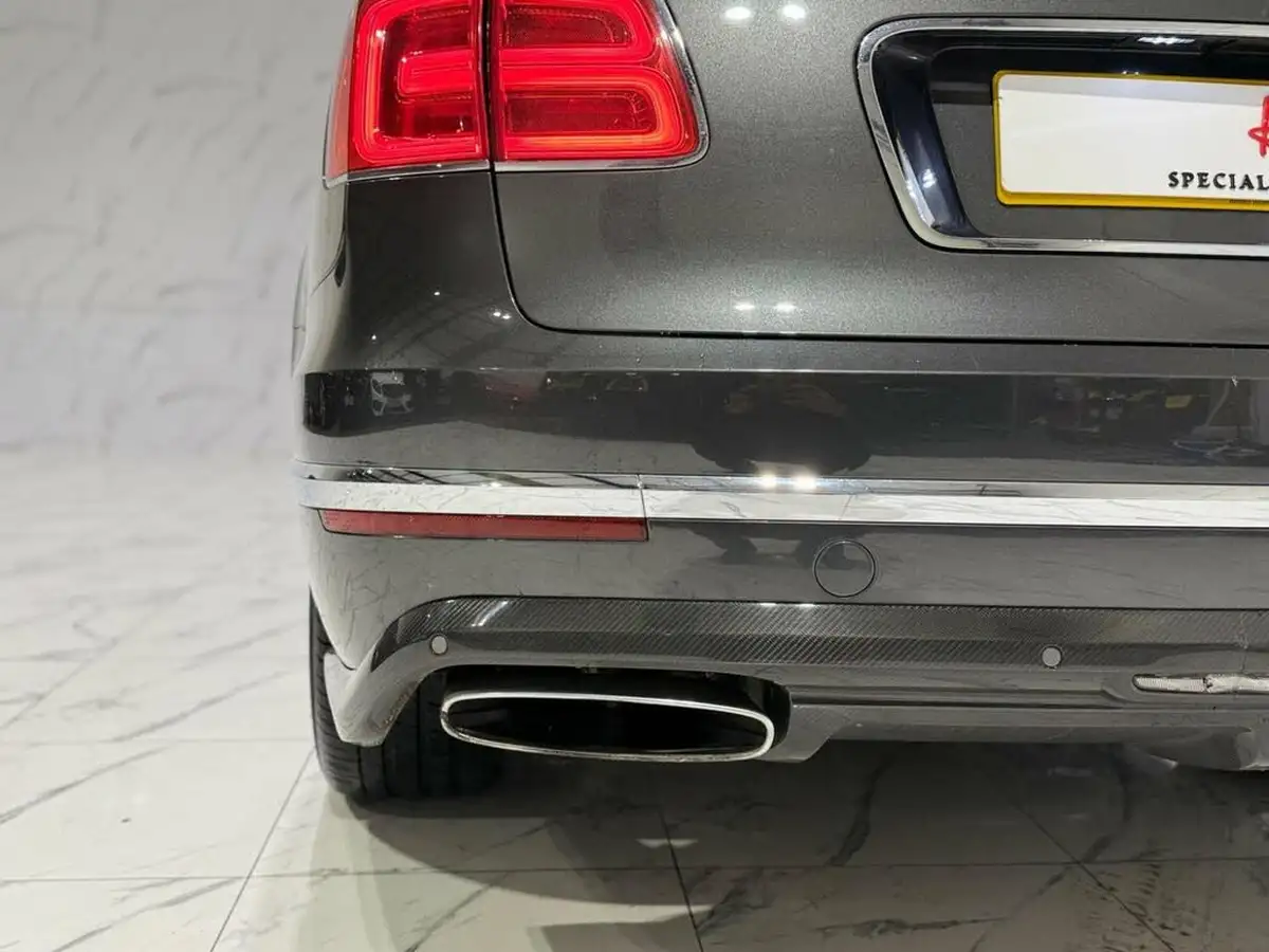2017-bentley-bentayga-60-w12-big-5