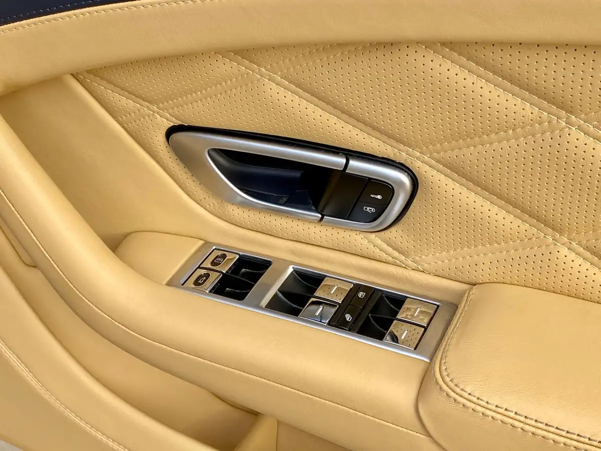 2013-bentley-continental-40-gt-v8-big-39