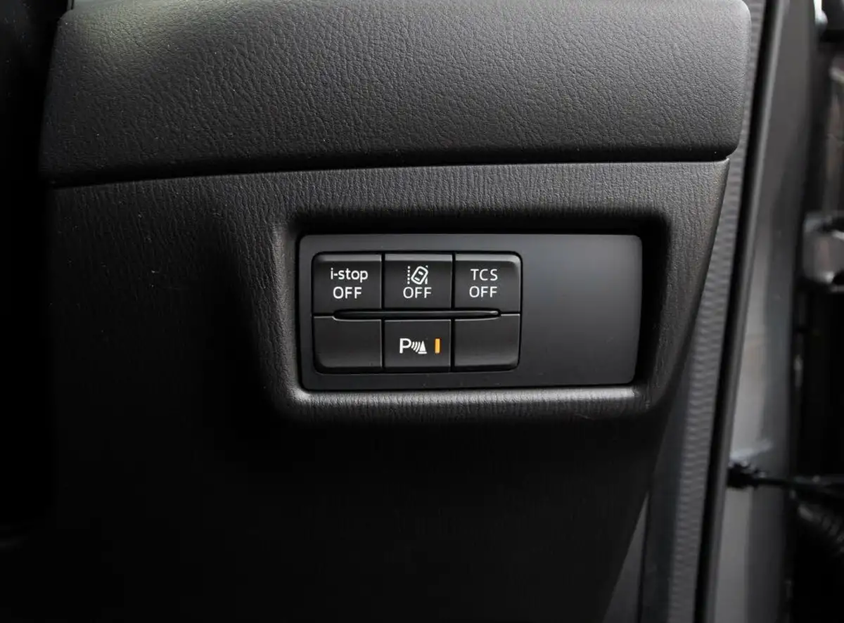 2021-mazda-cx-5-20-se-l-auto-big-17