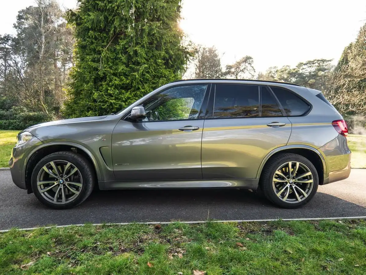 2013-bmw-x5-44-xdrive50i-m-sport-449bhp-big-7