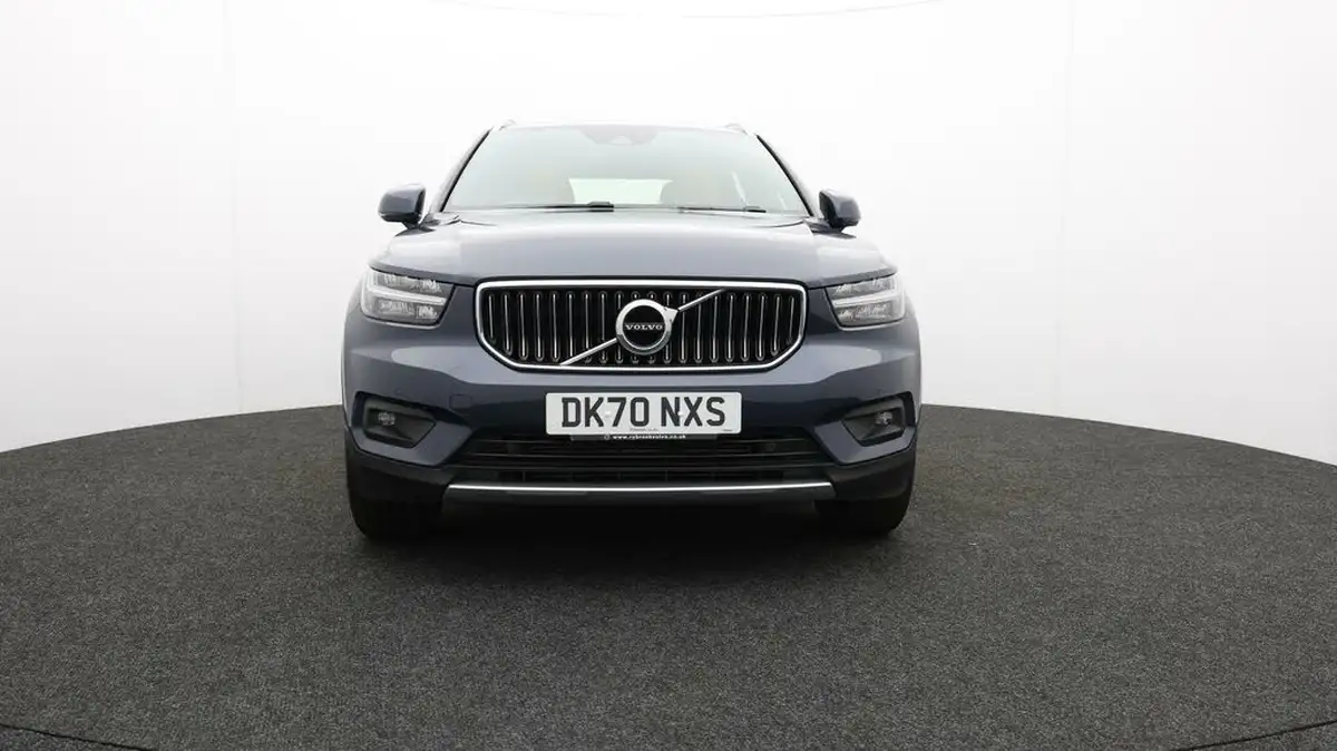 2020-volvo-xc40-15-t3-inscription-geartronic-big-1