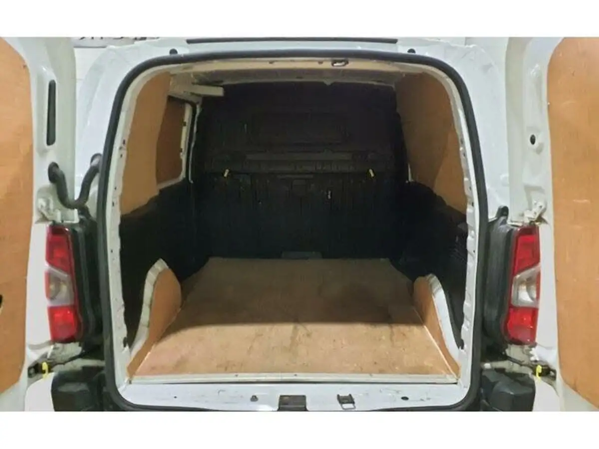 2020-citroen-berlingo-15bluehdi-650-enterprise-big-2