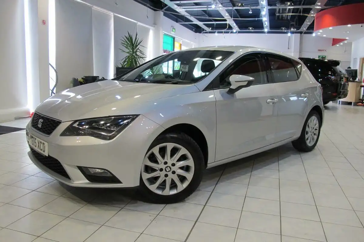 2015-seat-leon-16tdi-se-tech-pack-110ps-hatchback-5d-big-0