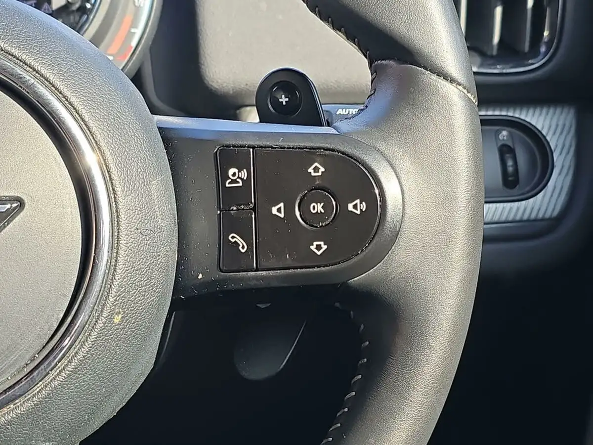 2023-mini-countryman-20-cooper-s-exclusive-premium-big-17