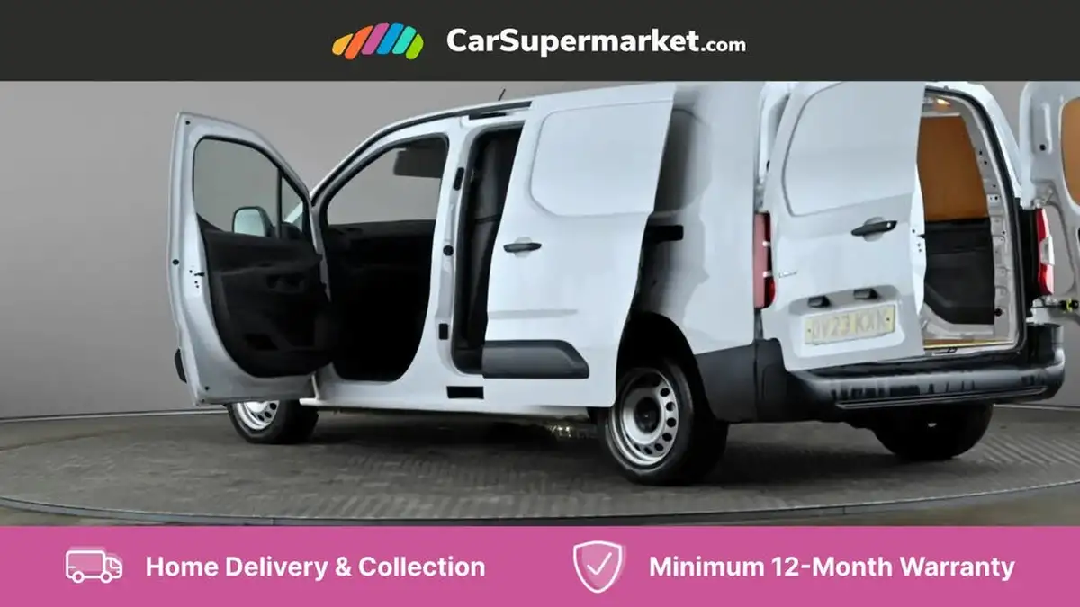 2023-vauxhall-combo-15cdti-prime-2300-100pseu6d-l2h1-panel-big-9