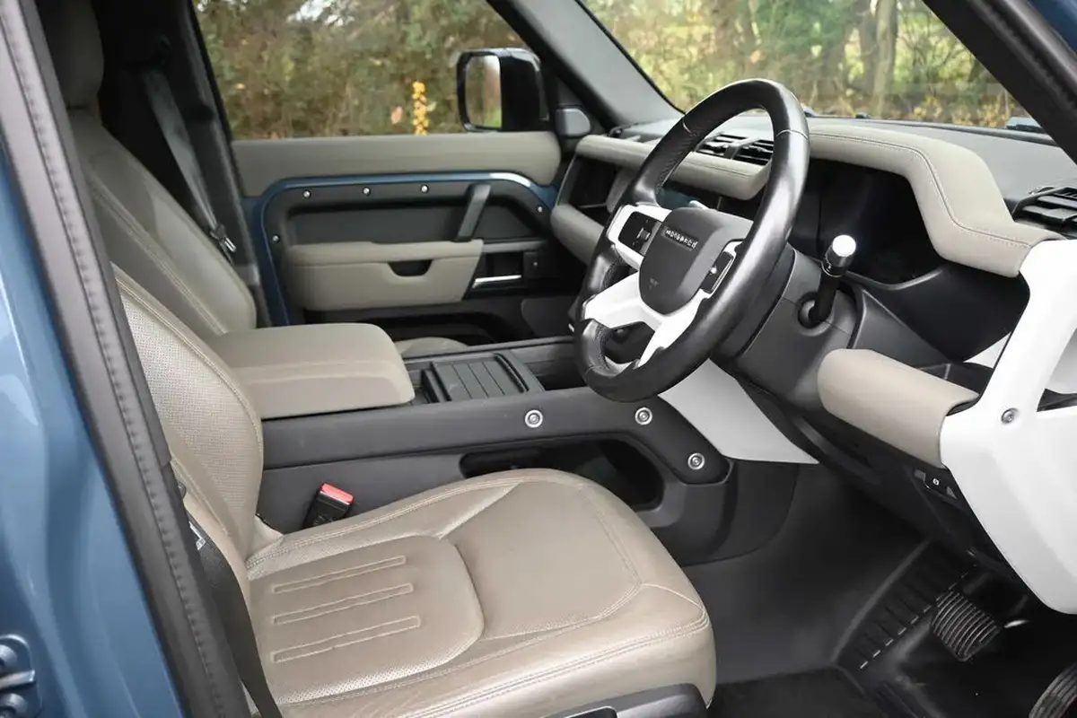 2021-land-rover-110-defender-30-d200-s-big-7