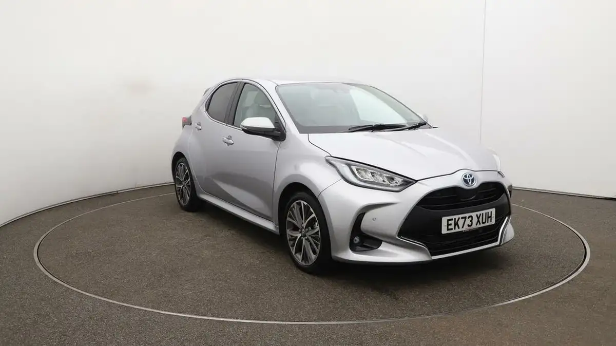 2023-toyota-yaris-15-vvt-i-excel-big-35