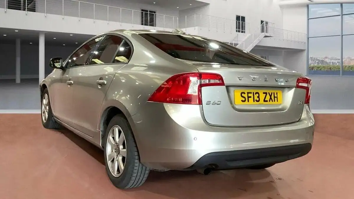2013-volvo-s60-16td-d2-es-powershift-big-6