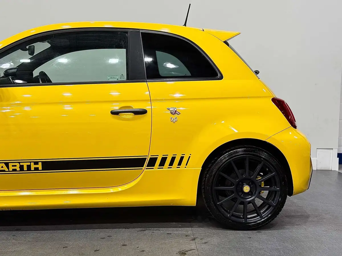 2016-abarth-595-14-tjet-competizione-big-19