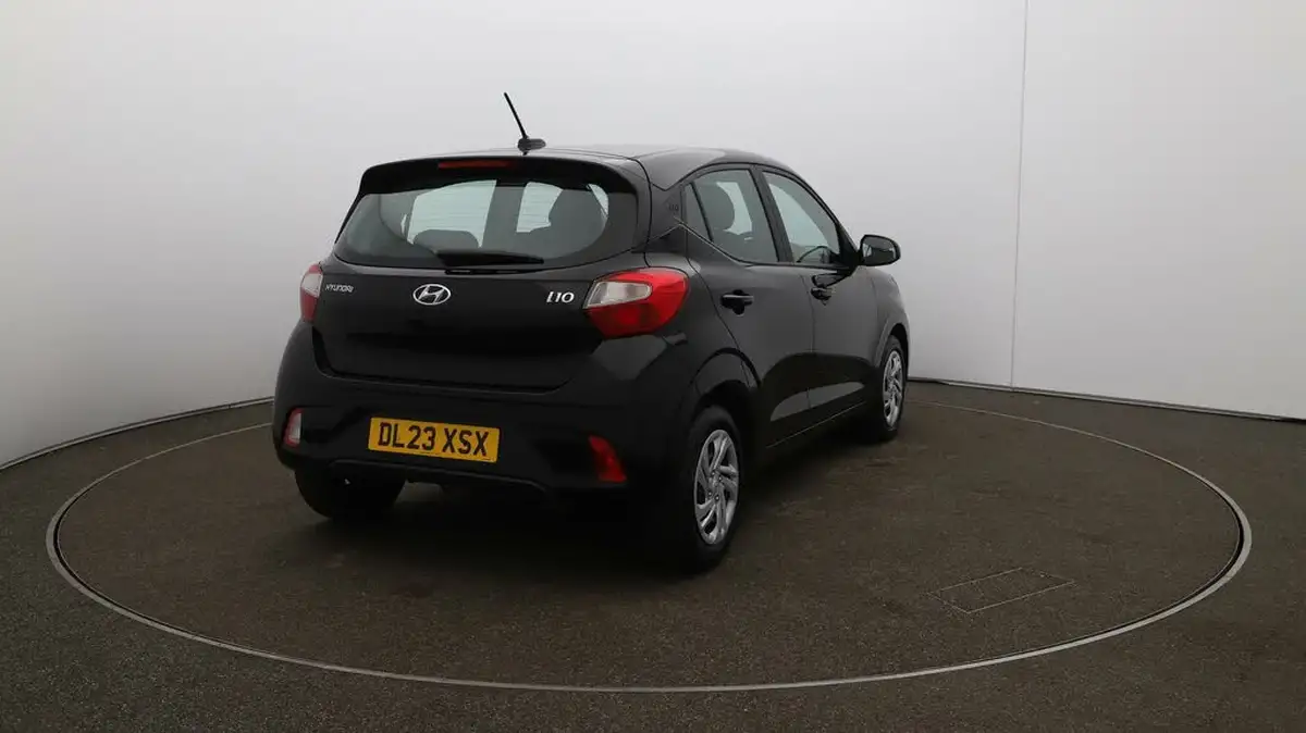 2023-hyundai-i10-10-se-big-51