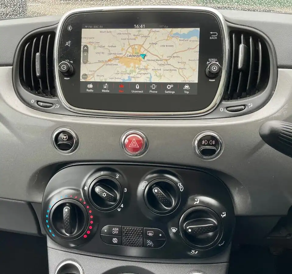 2017-fiat-500-12-lounge-big-26