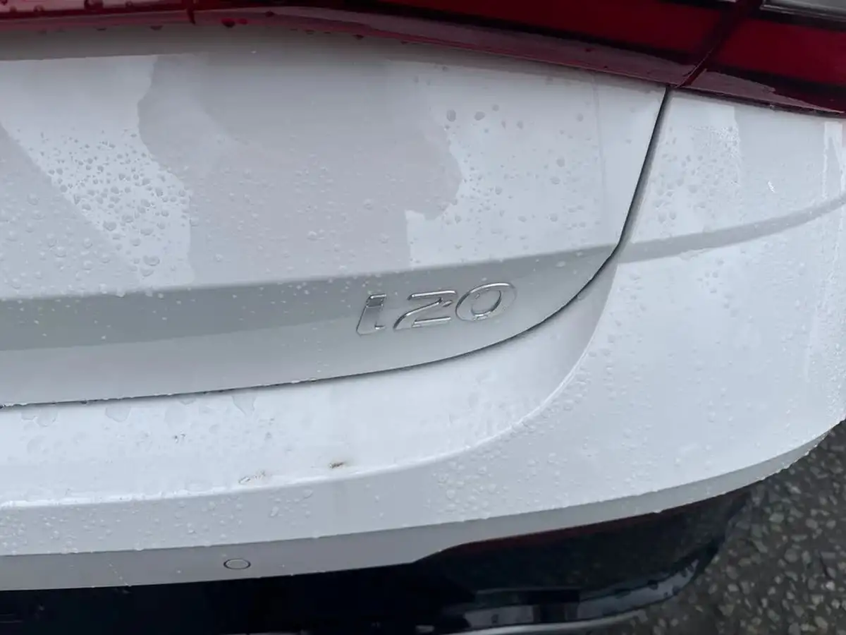 2024-hyundai-i20-10-t-gdi-premium-dct-big-12