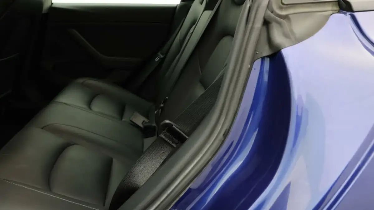 2021-tesla-model-3-e-standard-plus-big-15