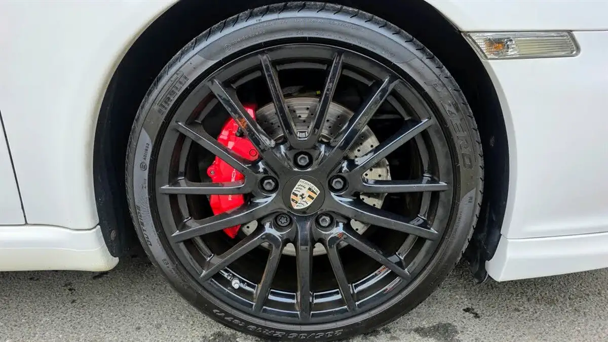 2011-porsche-911-38-carrera-s-rwd-coupe-pdk-big-7