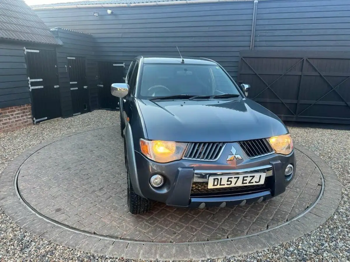 2008-mitsubishi-l200-25td-warrior-double-pickup-big-15