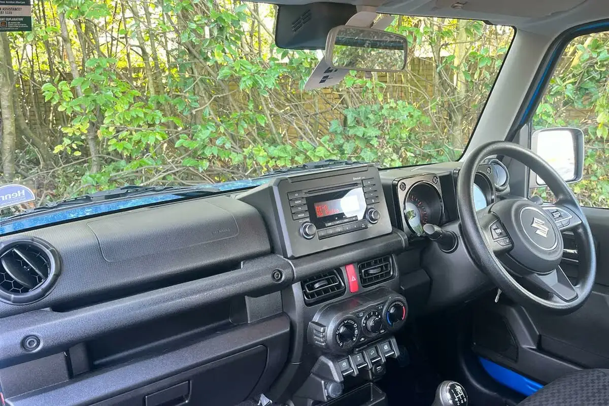 2023-suzuki-jimny-15-light-commercial-allgrip-big-3