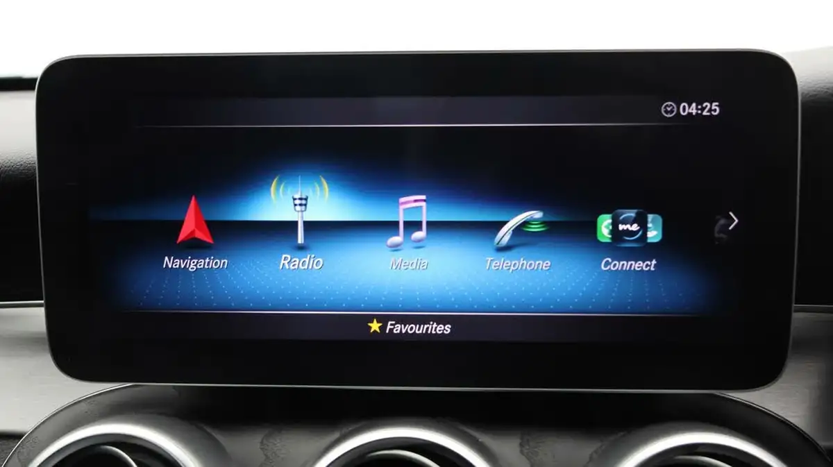 2020-mercedes-benz-c-class-20d-c300d-amg-line-244ps-coupe-2d-big-10