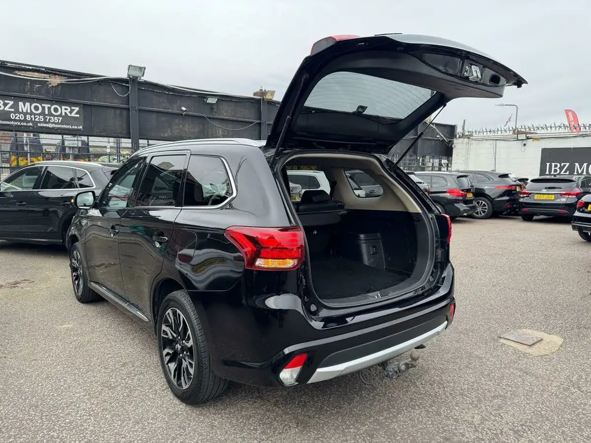 2018-mitsubishi-outlander-20-juro-phev-big-71