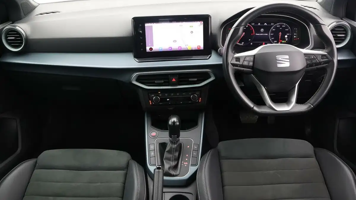 2022-seat-arona-10-tsi-xperience-lux-big-12