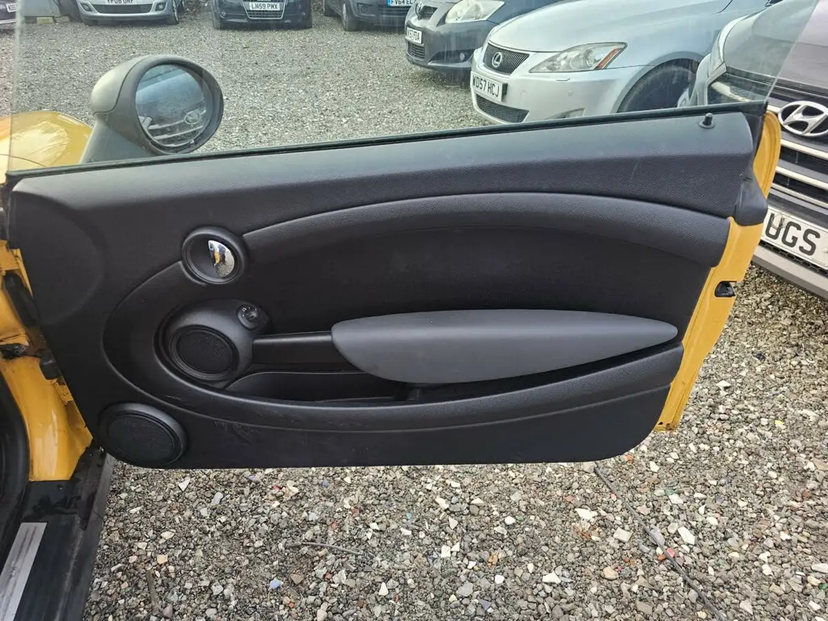 2009-mini-cooper-14-one-95bhp-big-12