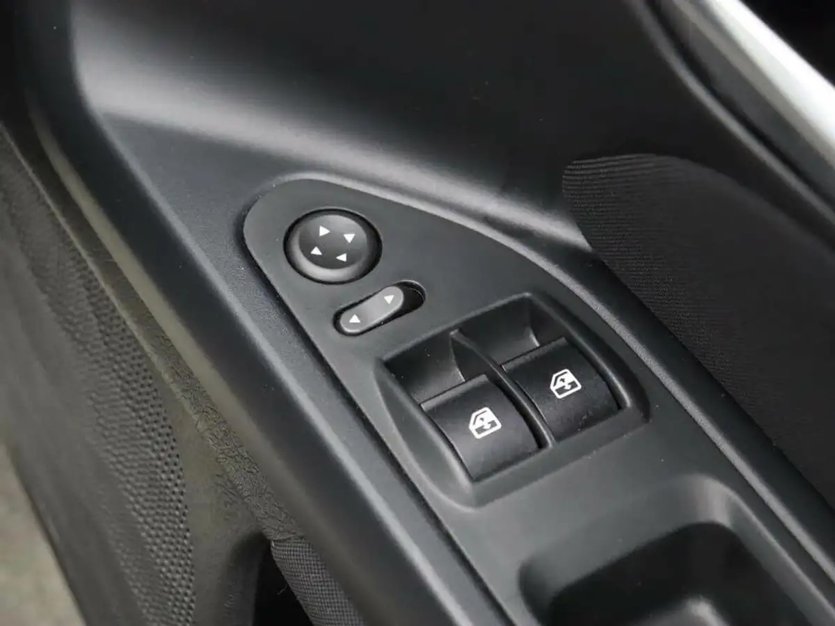2021-fiat-tipo-14-easy-hatchback-5d-big-16