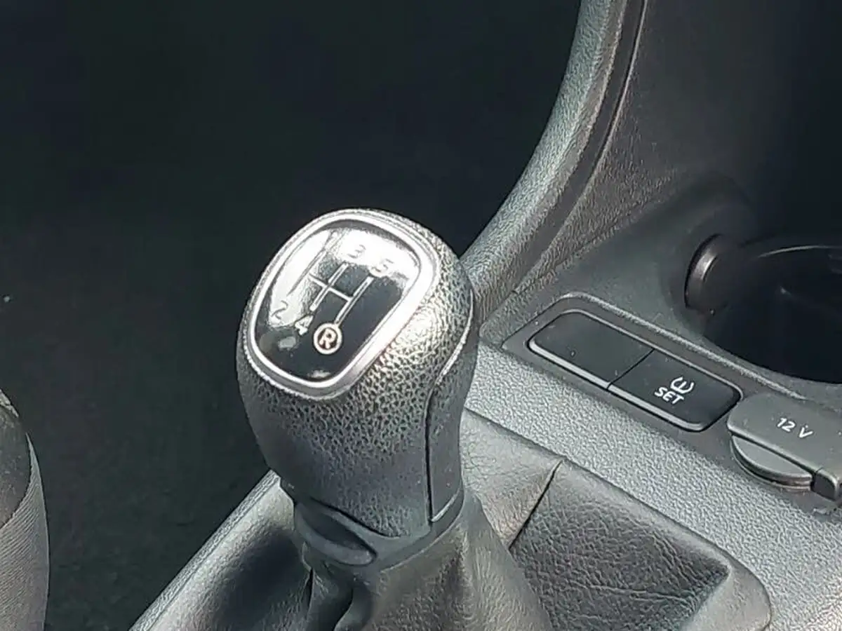 2019-skoda-citigo-10-colour-edition-5d-big-14
