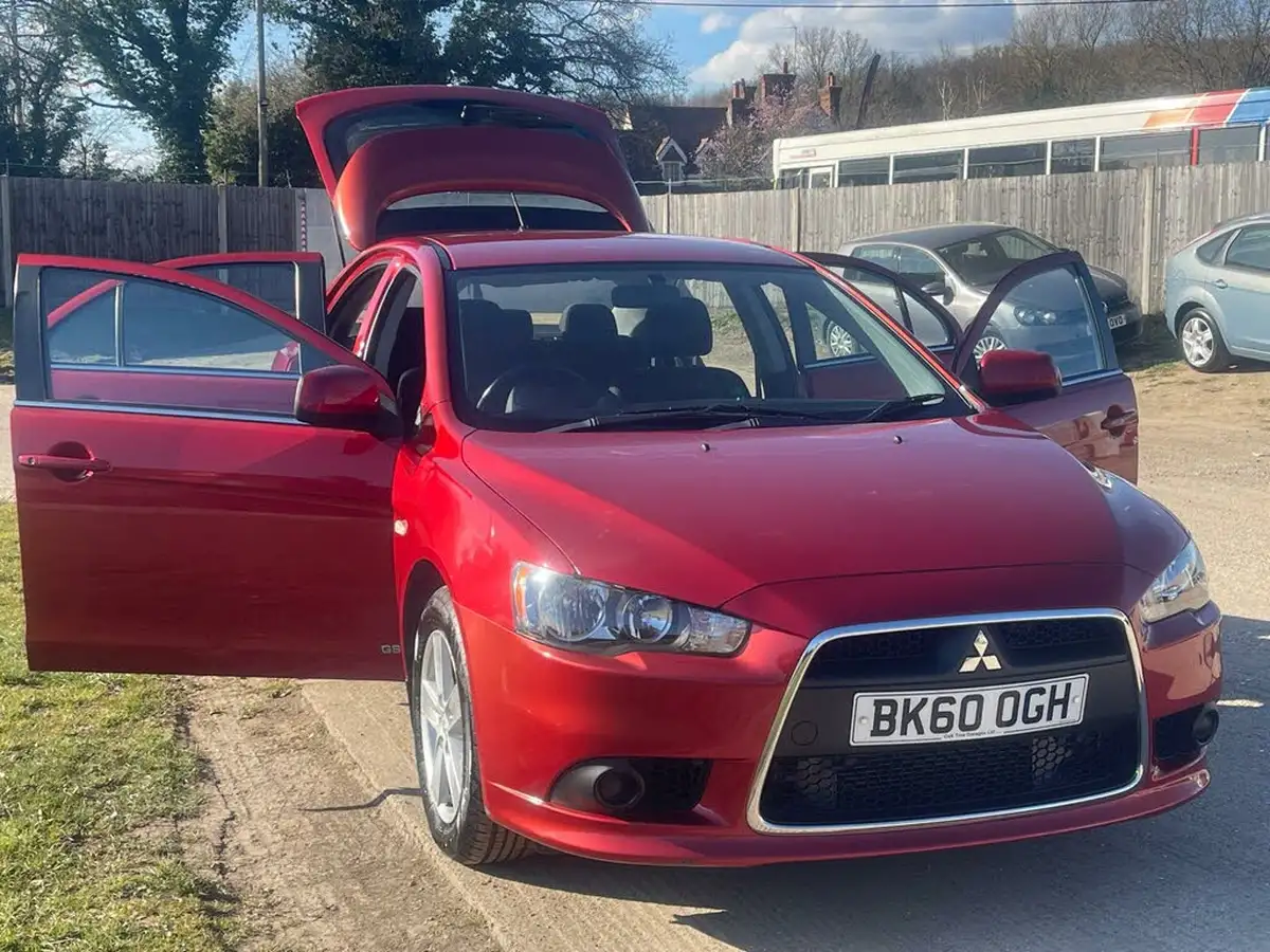 2010-mitsubishi-lancer-20td-gs2-big-1