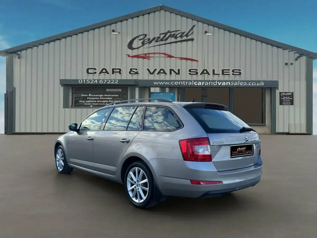 2015-skoda-octavia-big-8