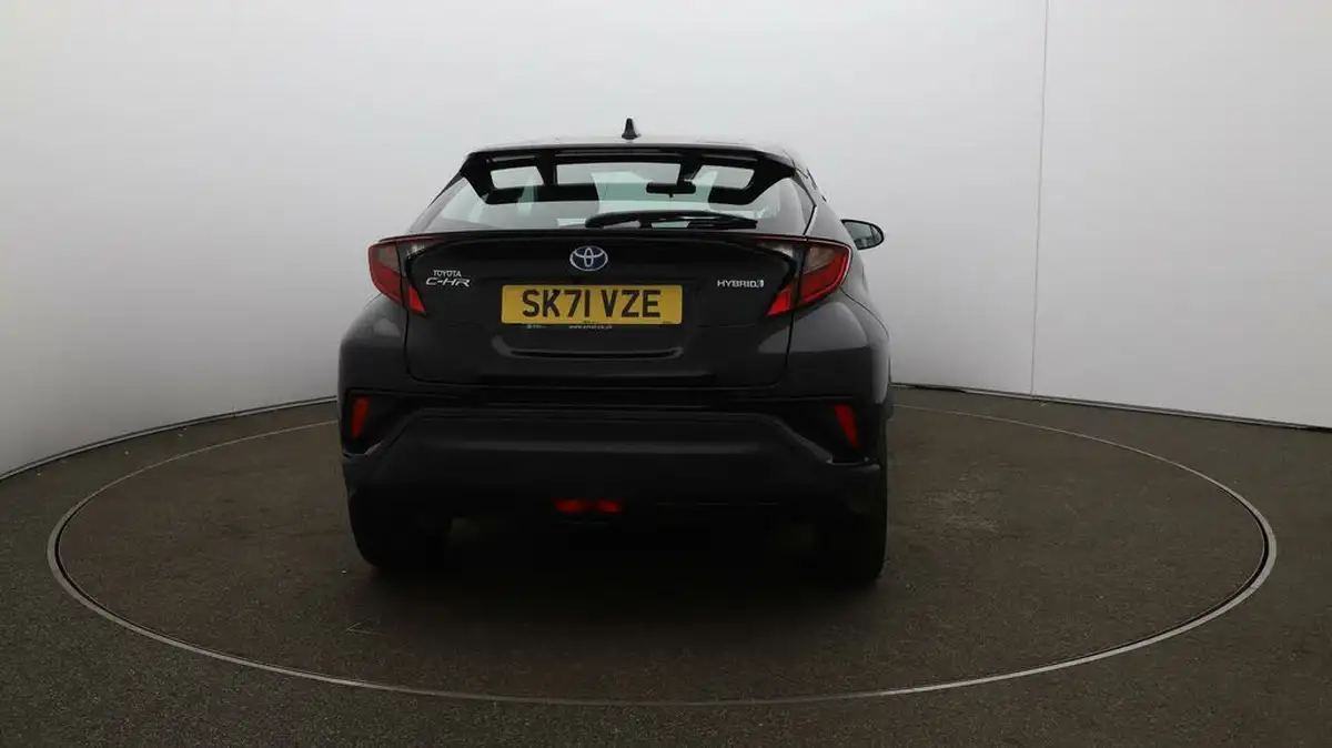 2022-toyota-c-hr-18-vvt-i-icon-big-6