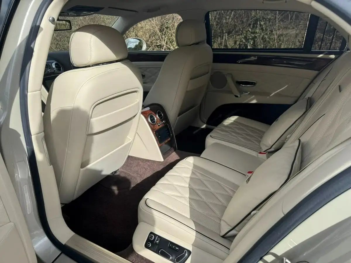 2014-bentley-flying-spur-60-mulliner-big-17