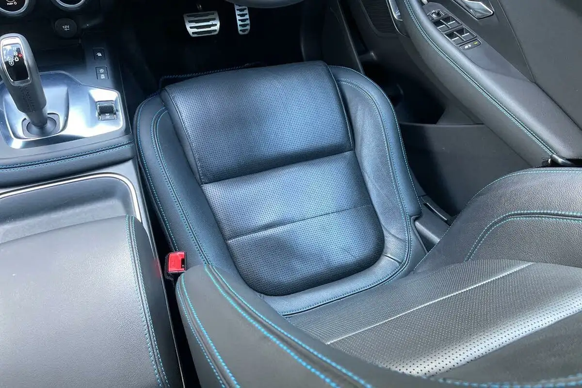 2020-jaguar-e-pace-20-i4d-r-dynamic-s-180ps-awd-auto-big-31