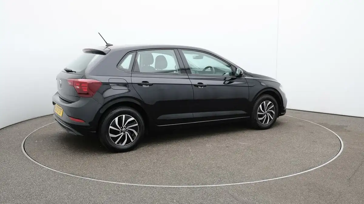 2024-volkswagen-polo-10-life-big-49