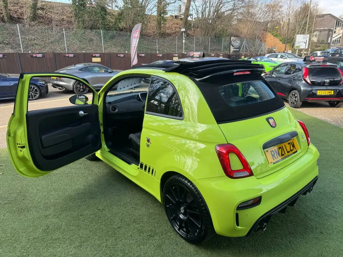 2021-abarth-595c-14-tjet-competizione-70th-big-46