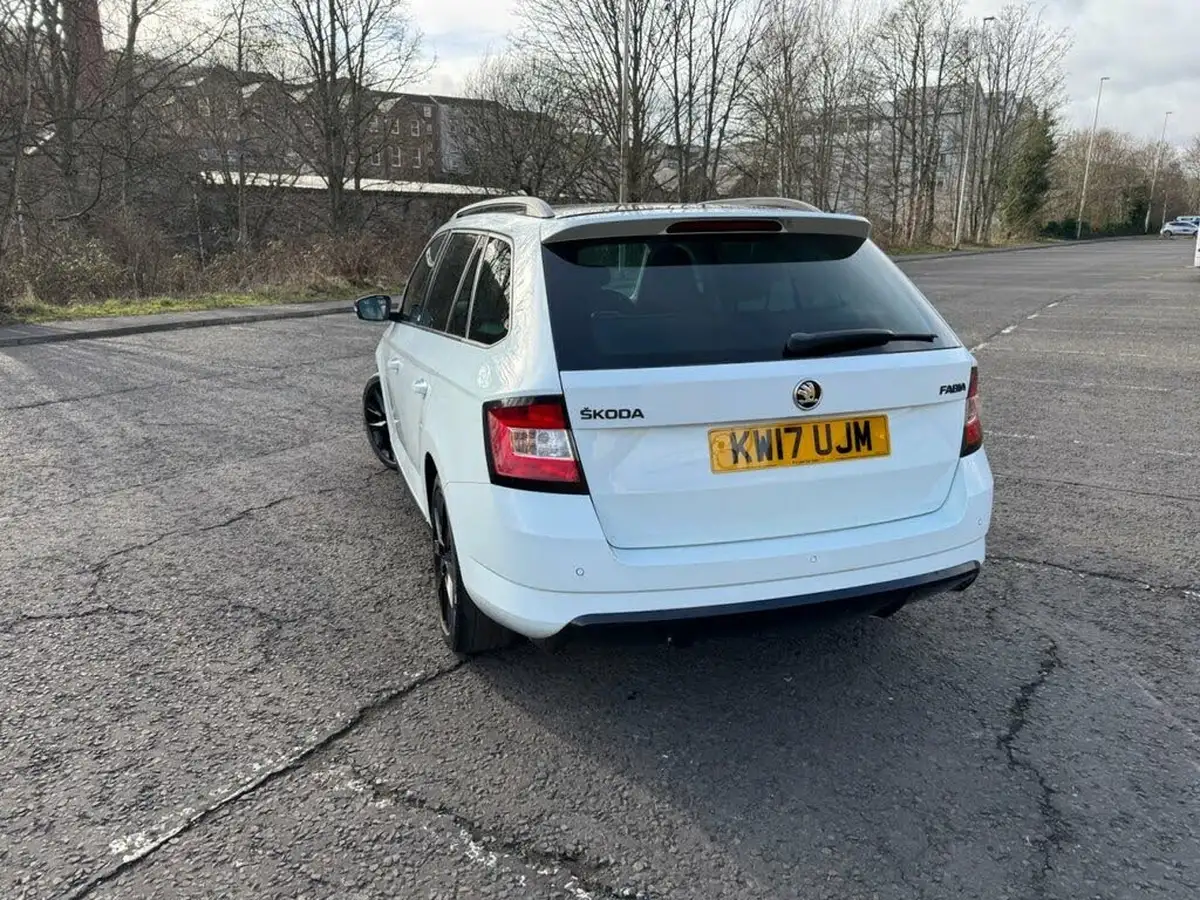 2017-skoda-fabia-12-tsi-monte-carlo-109ps-estate-big-9