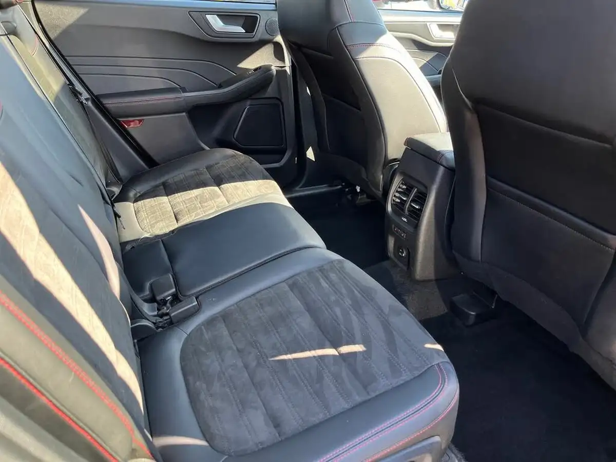 2022-ford-kuga-15-st-line-x-edition-big-17